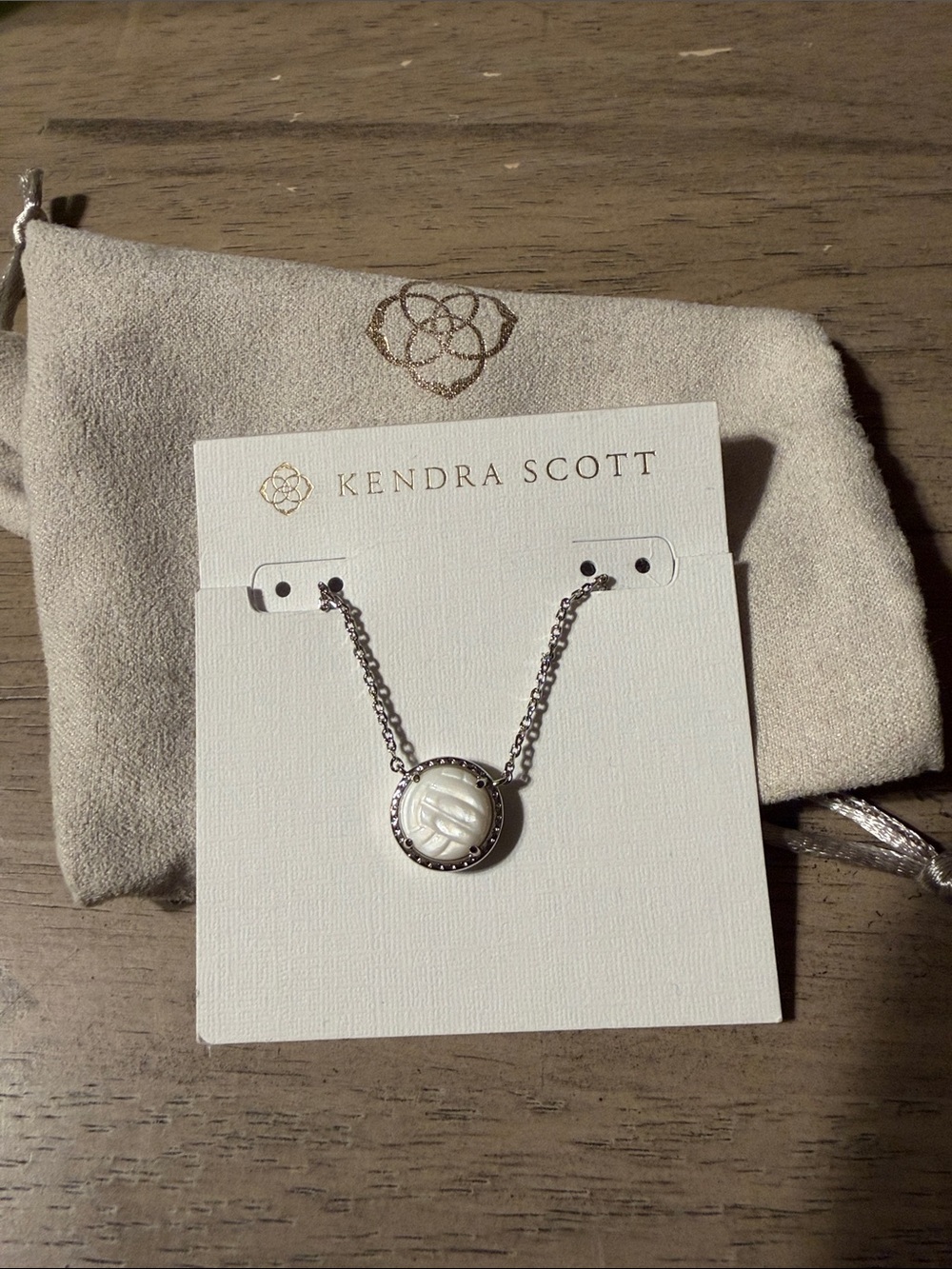 Kendra Scott Volleyball Short Pendant Necklace